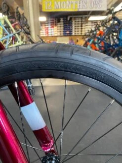 Batch Bicycles Batch 20" Kids Bicycle Gloss Deep Orchid 2022 -Quality Bike Equipment Store 0nOUyypY4tb80D PQZ6CRoepc