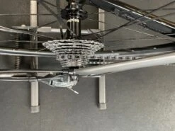 Argon 18 E-117 Tri SRAM Force 22 Silver Rabbit/Black 2022 -Quality Bike Equipment Store 3F2WoLktraKOAdkFhUZDU7b3M