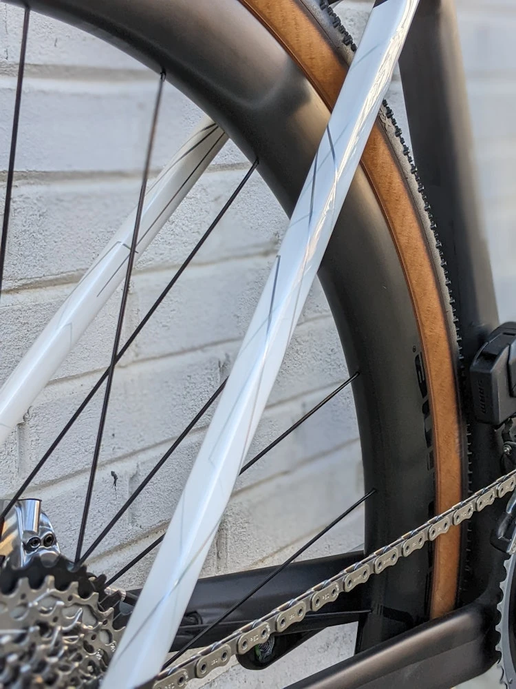 Scott Addict Gravel Tuned - 2022 6 Scott Addict Gravel Tuned - 2022 - Image 4