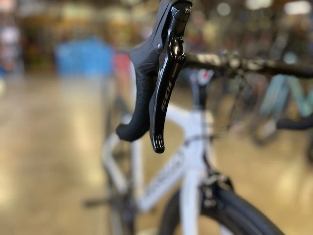 Pinarello Gan Rim Shimano 105 W/Reynolds AR 58 2022 10 Pinarello Gan Rim Shimano 105 W/Reynolds AR 58 2022 - Image 9