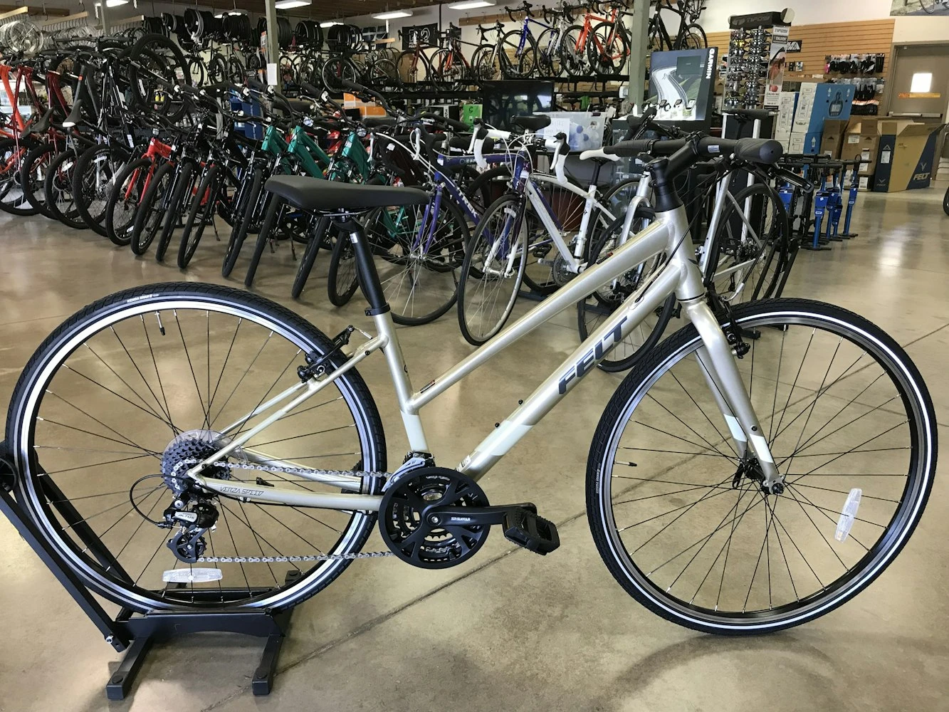 Felt Verza Speed 50 Mid-Step - Champagne Pearl 2022 3 Felt Verza Speed 50 Mid-Step - Champagne Pearl 2022