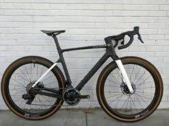 Scott Addict Gravel Tuned - 2022
