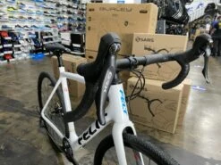 Felt FX Advanced+ Shimano GRX 800 - White 2021 -Quality Bike Equipment Store 9neb4B VAColEbStYnimF9 dU