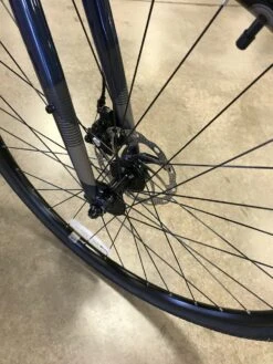 Fuji Absolute 1.9 Disc Shimano Tourney - Dark Blue 2022 -Quality Bike Equipment Store Bf uBemSmMsyD Gaio2VRjlek