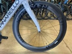 Pinarello Gan Rim Shimano 105 W/Reynolds AR 58 2022 20 Pinarello Gan Rim Shimano 105 W/Reynolds AR 58 2022 -Quality Bike Equipment Store EAMmZmQgFB3FGm4kE0KiVFAP4