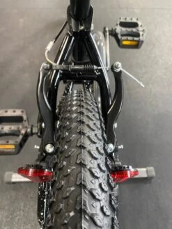 GT Friend Ship Freestyle BMX Bike Black/White 2022 18 GT Friend Ship Freestyle BMX Bike Black/White 2022 -Quality Bike Equipment Store ELjQuOcuvrpwGHQjpbrSZcFG4