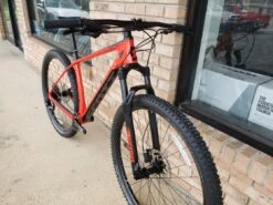 Scott Scale 940 Sram NX - Red 2022 -Quality Bike Equipment Store INAGy0FZa1g rb53HT6w g6 M