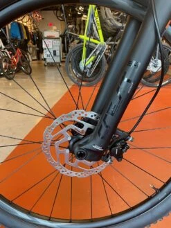 Giant We Ship! Stance 29 2(Crest Fork) - Gunmetal Black 2021 -Quality Bike Equipment Store OgXckkYkagCQo5tTYgnrrkuck