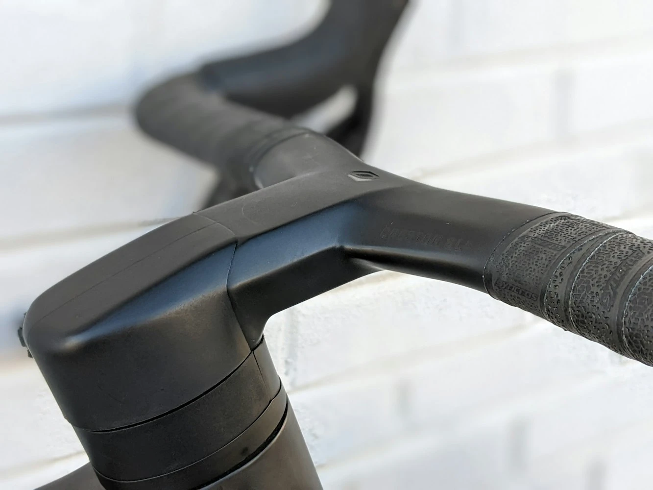 Scott Addict Gravel Tuned - 2022 4 Scott Addict Gravel Tuned - 2022 - Image 2