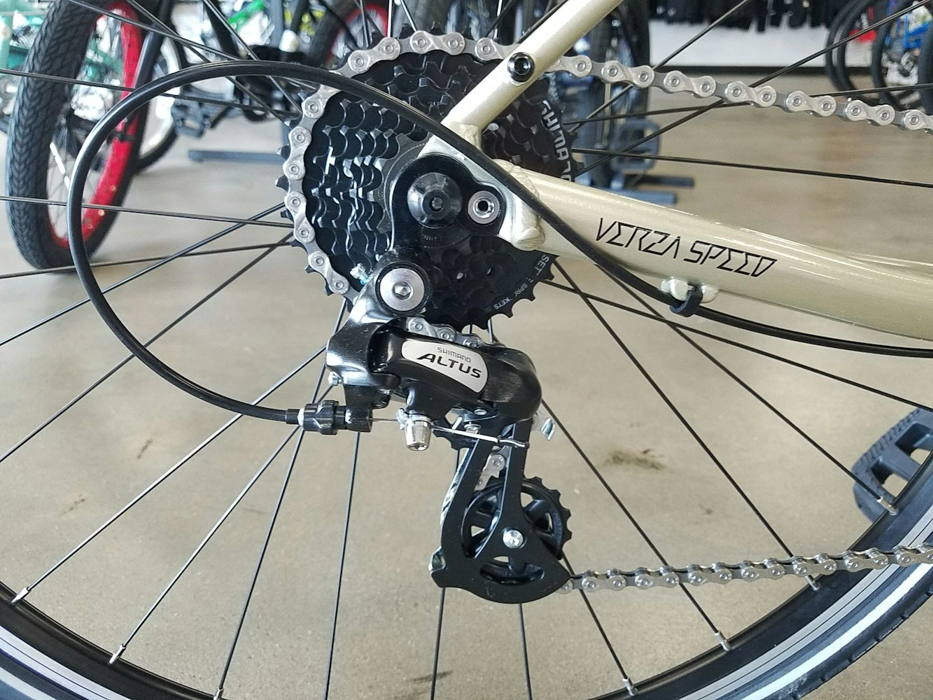 Felt Verza Speed 50 Step-Thru Champagne Pearl 2022 4 Felt Verza Speed 50 Step-Thru Champagne Pearl 2022 - Image 2