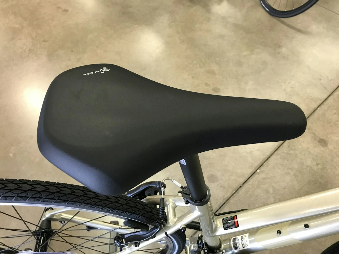 Felt Verza Speed 50 Mid-Step - Champagne Pearl 2022 6 Felt Verza Speed 50 Mid-Step - Champagne Pearl 2022 - Image 4