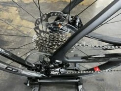 Pinarello Paris Disc Shimano 105 - B.O.B 2022 -Quality Bike Equipment Store S623JWf1Cp6PRY3a8kcklnvUA