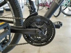 Batch Bicycles Batch Youth 24" Mountain Bike Black 2021 -Quality Bike Equipment Store UCw2nQJ6WrkSww6mMo9SJ5bUk