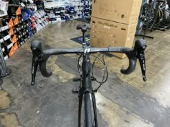 Pinarello Paris Disc Shimano 105 - B.O.B 2022 -Quality Bike Equipment Store Ugzb9JaWn5V8OEFE2GcvtzjHE
