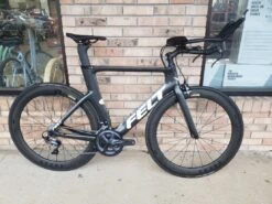 Felt B Performance Shimano Ultegra - With Reynolds AR58X Wheelset 2022 -Quality Bike Equipment Store aawOny4U5GzN9pqmHOGxmdMew