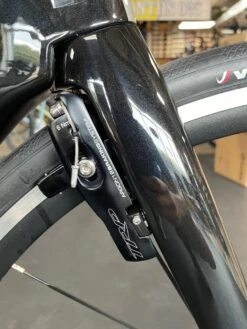 Argon 18 E-117 Tri SRAM Force 22 Silver Rabbit/Black 2022 -Quality Bike Equipment Store cqRZ7Rq36U7jI9TNi kl7DiCs