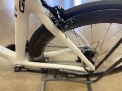 Pinarello Gan Rim Shimano 105 W/Reynolds AR 58 2022 19 Pinarello Gan Rim Shimano 105 W/Reynolds AR 58 2022 -Quality Bike Equipment Store dQj8PGloye6qUeaLRWa0tafjY