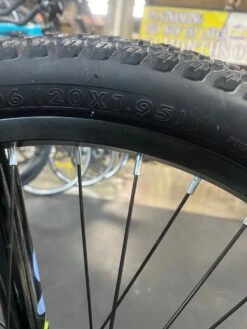 GT Friend Ship Freestyle BMX Bike Black/White 2022 19 GT Friend Ship Freestyle BMX Bike Black/White 2022 -Quality Bike Equipment Store f9E8MiIc6jrLnnCm8icy43f7I