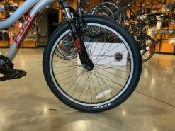 Fuji Dynamite 24" Sport Silver/Red Kids Bike -Quality Bike Equipment Store mXdUQQ JQ qMZSVMVRdC7ExmM