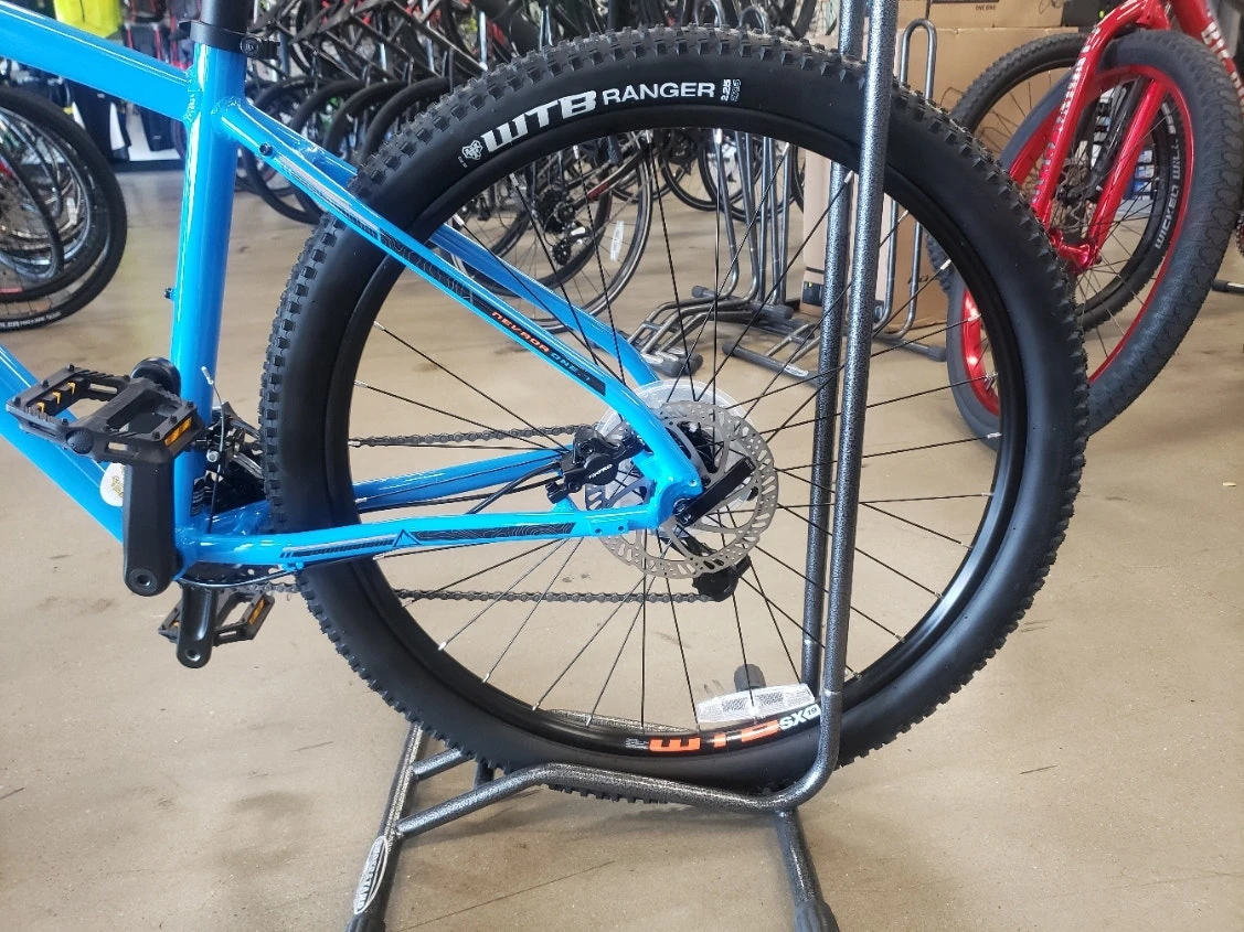 Fuji Nevada 27.5 1.7 SRAM X4 - Blue 2022 4 Fuji Nevada 27.5 1.7 SRAM X4 - Blue 2022 - Image 2