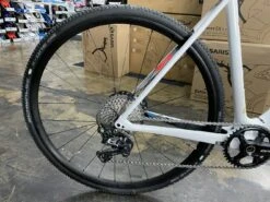 Felt FX Advanced+ Shimano GRX 800 - White 2021 -Quality Bike Equipment Store oaoEUrxxCjvd7 UgOyvGdgsO8