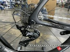 Pinarello Paris Disc Shimano 105 - B.O.B 2022 -Quality Bike Equipment Store p rlUoFeVl 6CJ3SM z0b26oA