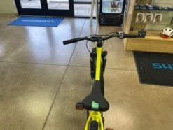 Cannondale 24" Kids Trail Bike - Nuclear Yellow 2021 -Quality Bike Equipment Store p0mCsFor2U6vsAjrc IaGxweo