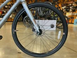 Fuji Absolute 1.7 Shimano Alivio Silver -Quality Bike Equipment Store qR9QRztZSaN73ro0zm2Wi3MNY