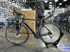 Pinarello Paris Disc Shimano 105 - B.O.B 2022 -Quality Bike Equipment Store sUSB10wAHdG814xBKFQrZ927w