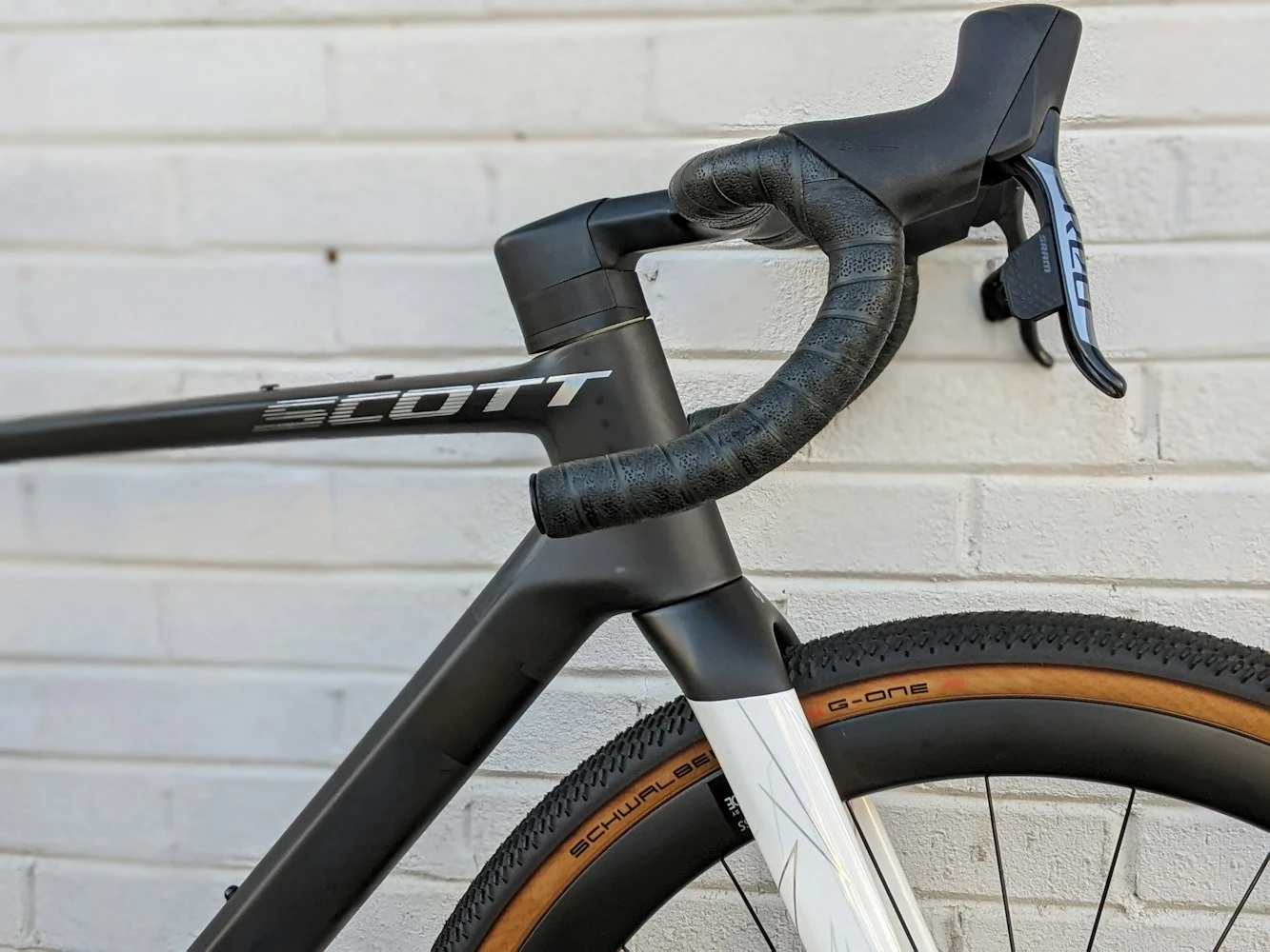 Scott Addict Gravel Tuned - 2022 5 Scott Addict Gravel Tuned - 2022 - Image 3