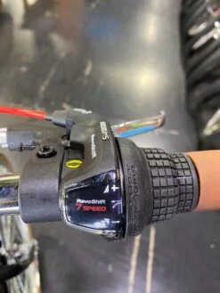 Retrospec Beaumont 7-Speed Step-Thru City Bike - Black 2022 -Quality Bike Equipment Store tDB4vS eNhpKgHEWZEY9Z3O0I 1