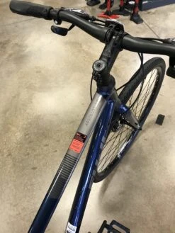 Fuji Absolute 1.9 Disc Shimano Tourney - Dark Blue 2022 -Quality Bike Equipment Store zJjKA YhrM9b9gKNkw94gNZrw